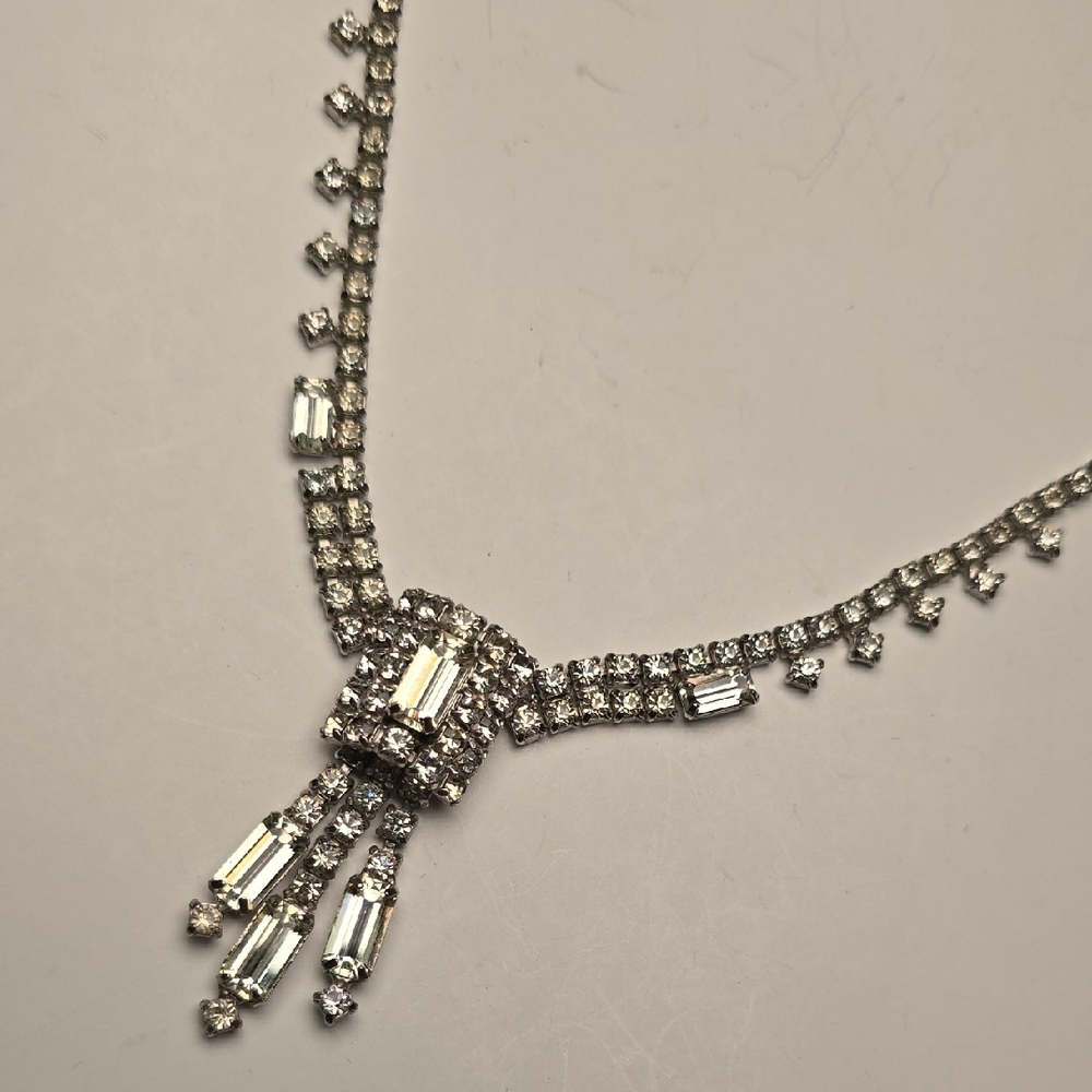 Vintage Rhinestone Necklace - Picture 2 of 7